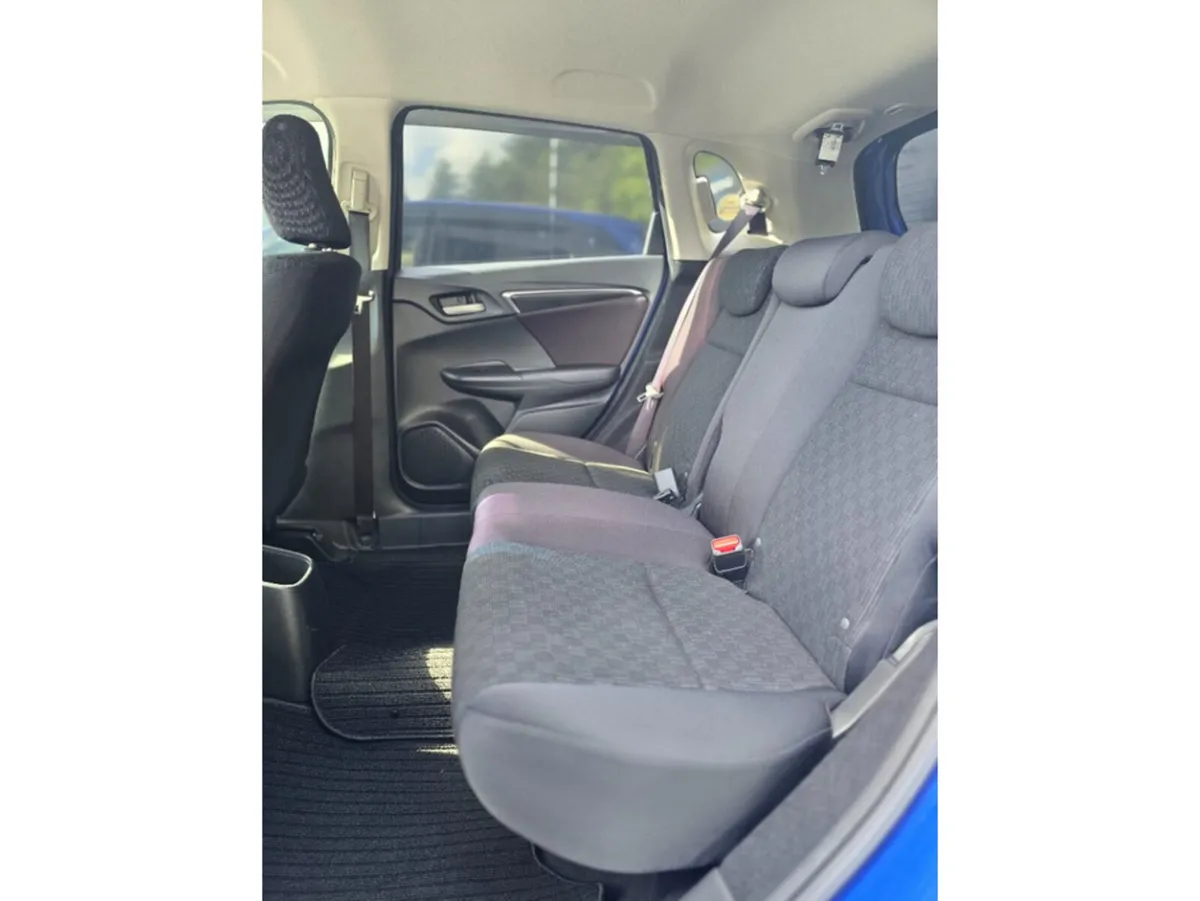 Honda Fit Hatchback, Petrol, 2015, Blue