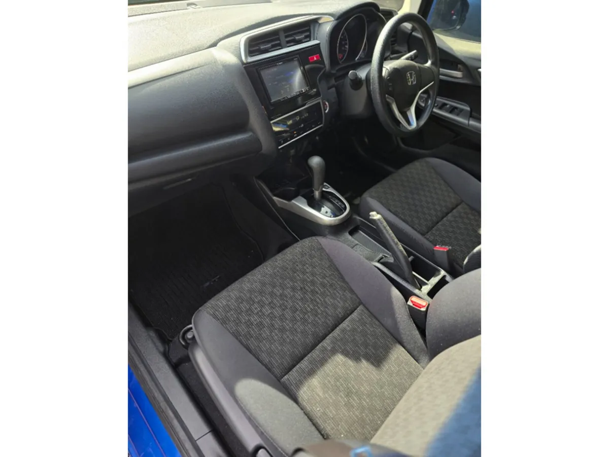 Honda Fit Hatchback, Petrol, 2015, Blue