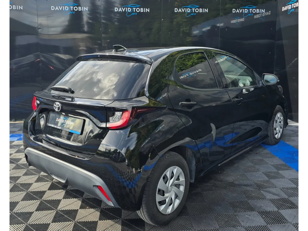 Toyota Yaris Hatchback, Petrol, 2020, Black