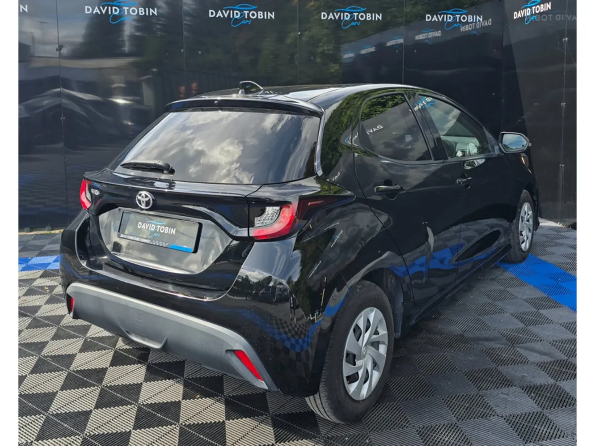 Toyota Yaris Hatchback, Petrol, 2020, Black