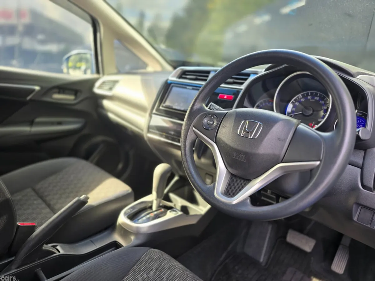 Honda Fit Hatchback, Petrol, 2015, Blue
