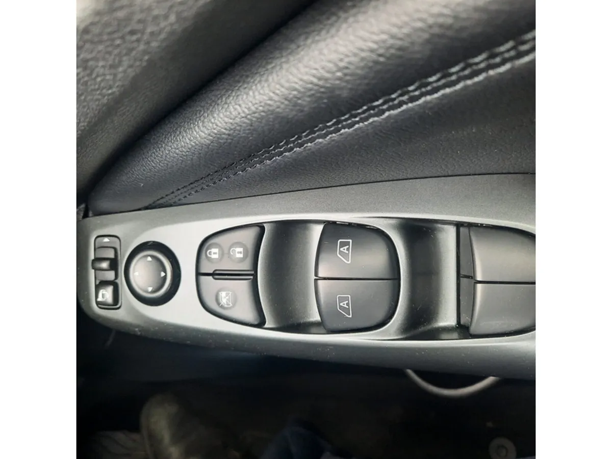Nissan Juke MPV, Petrol, 2026, Grey