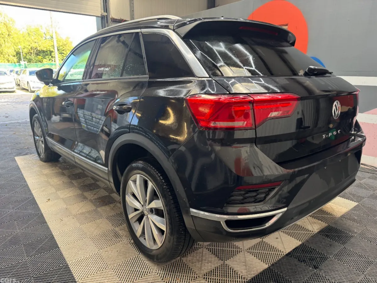 Volkswagen T-Roc SUV, Diesel, 2020, Black