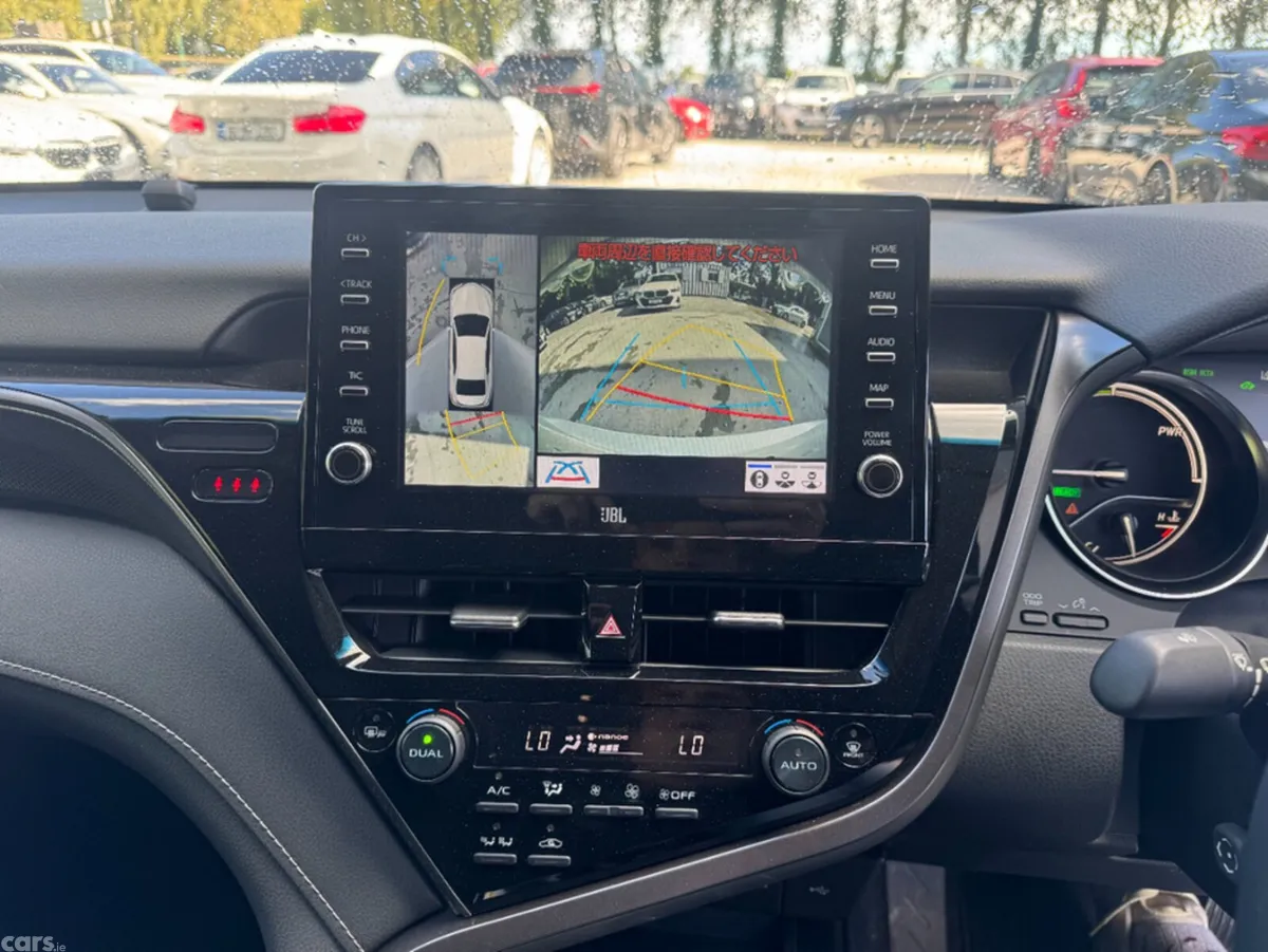 Toyota Camry Saloon, Petrol, 2023, White