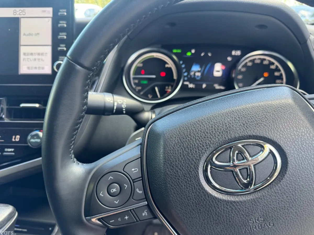 Toyota Camry Saloon, Petrol, 2023, White