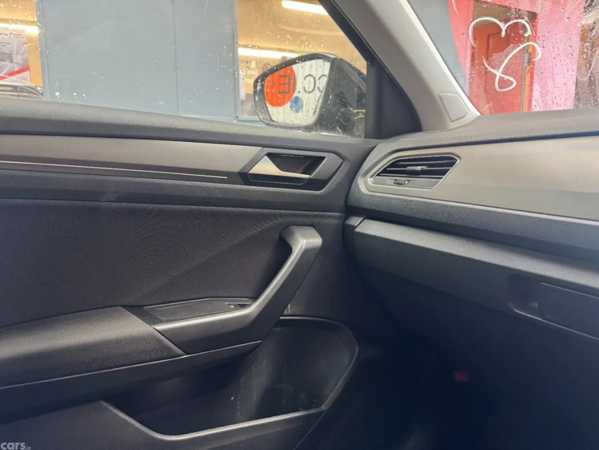 Volkswagen T-Roc SUV, Diesel, 2020, Black