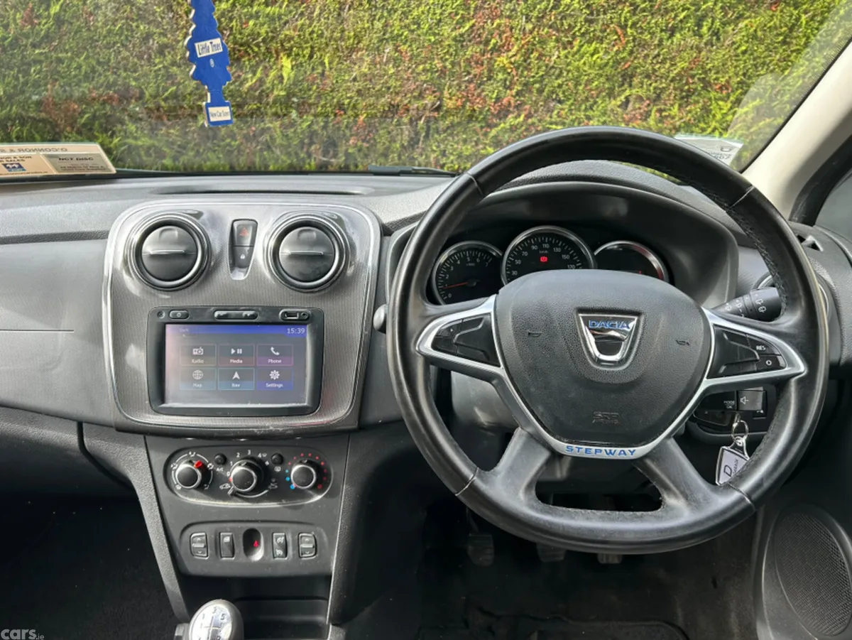 Dacia Sandero Hatchback, Petrol, 2018, Grey