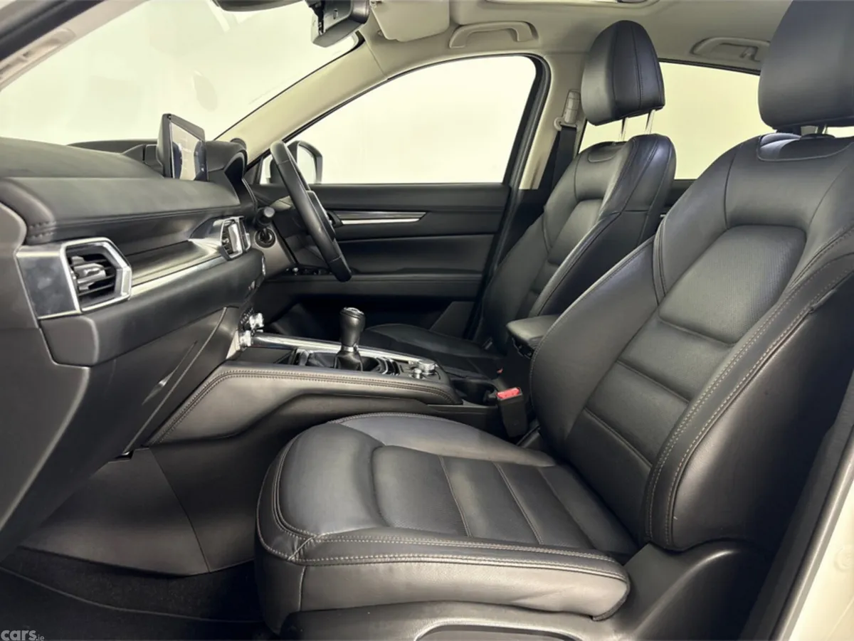 Mazda CX-5 MPV, Petrol, 2024, White