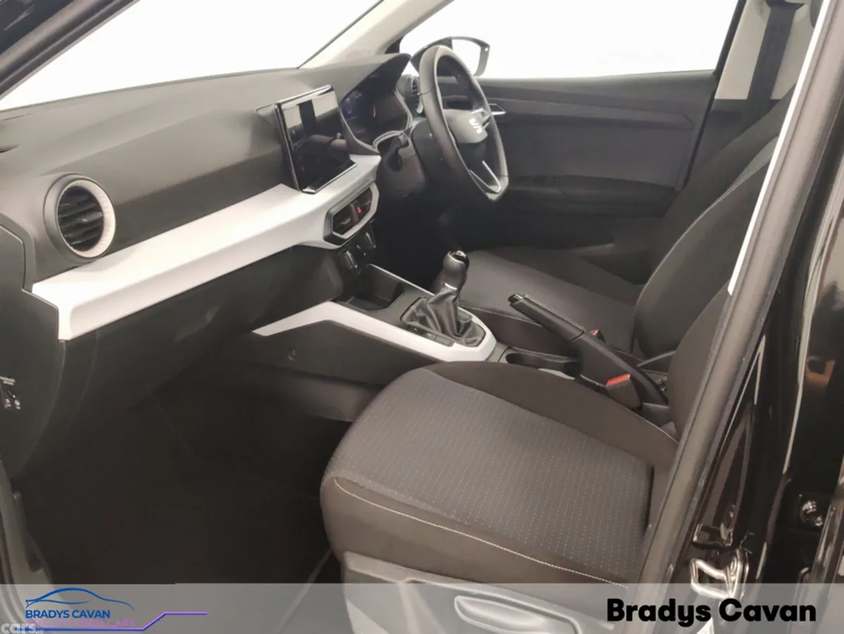 SEAT Arona Hatchback, Petrol, 2024, Black