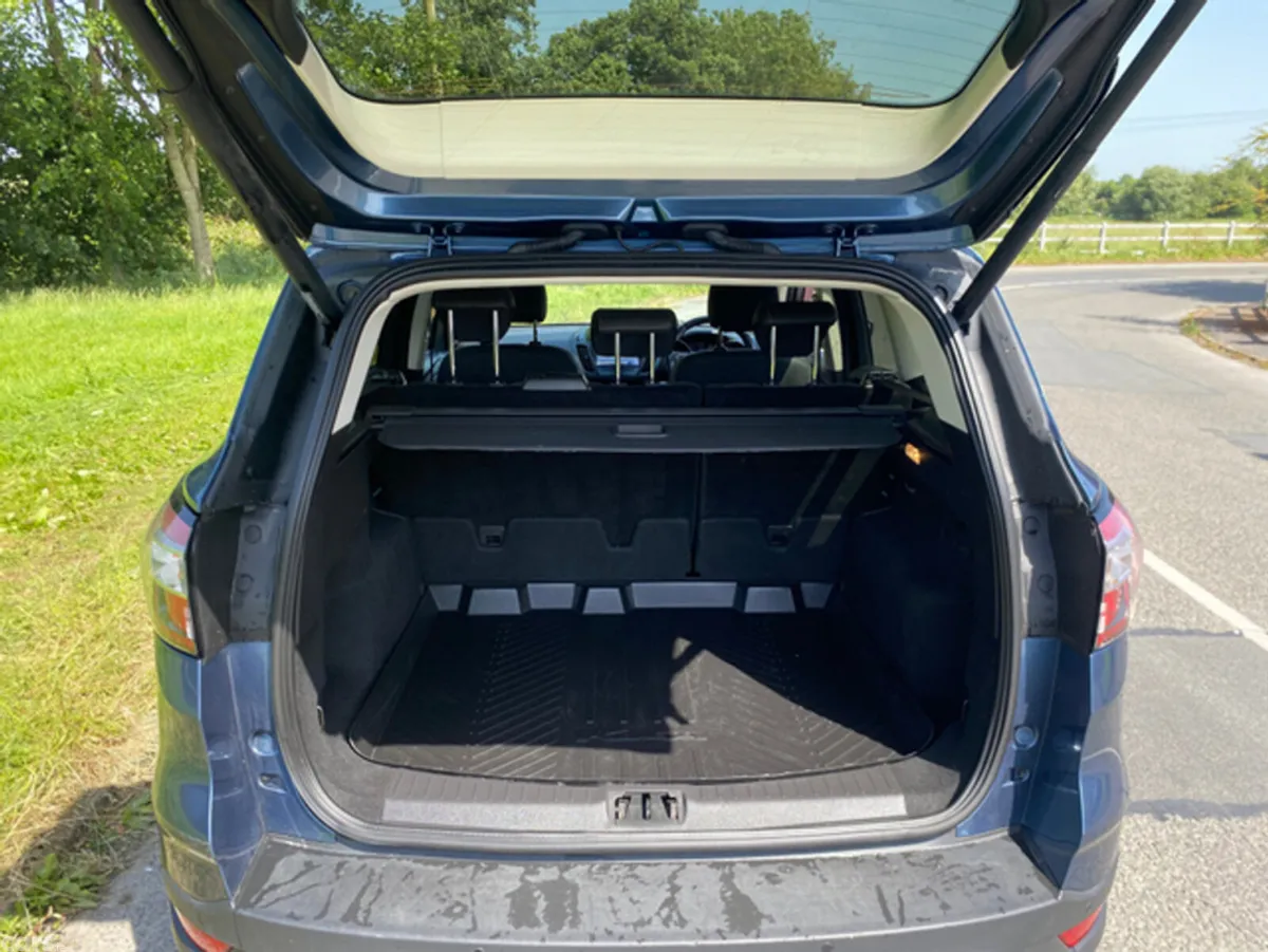 Ford Kuga MPV, Diesel, 2019, Blue