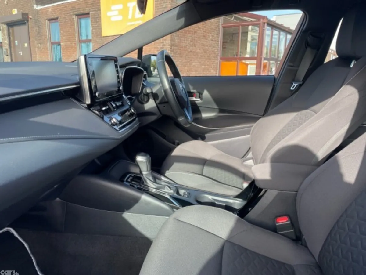 Toyota Corolla Hatchback, Petrol Hybrid, 2023, Black