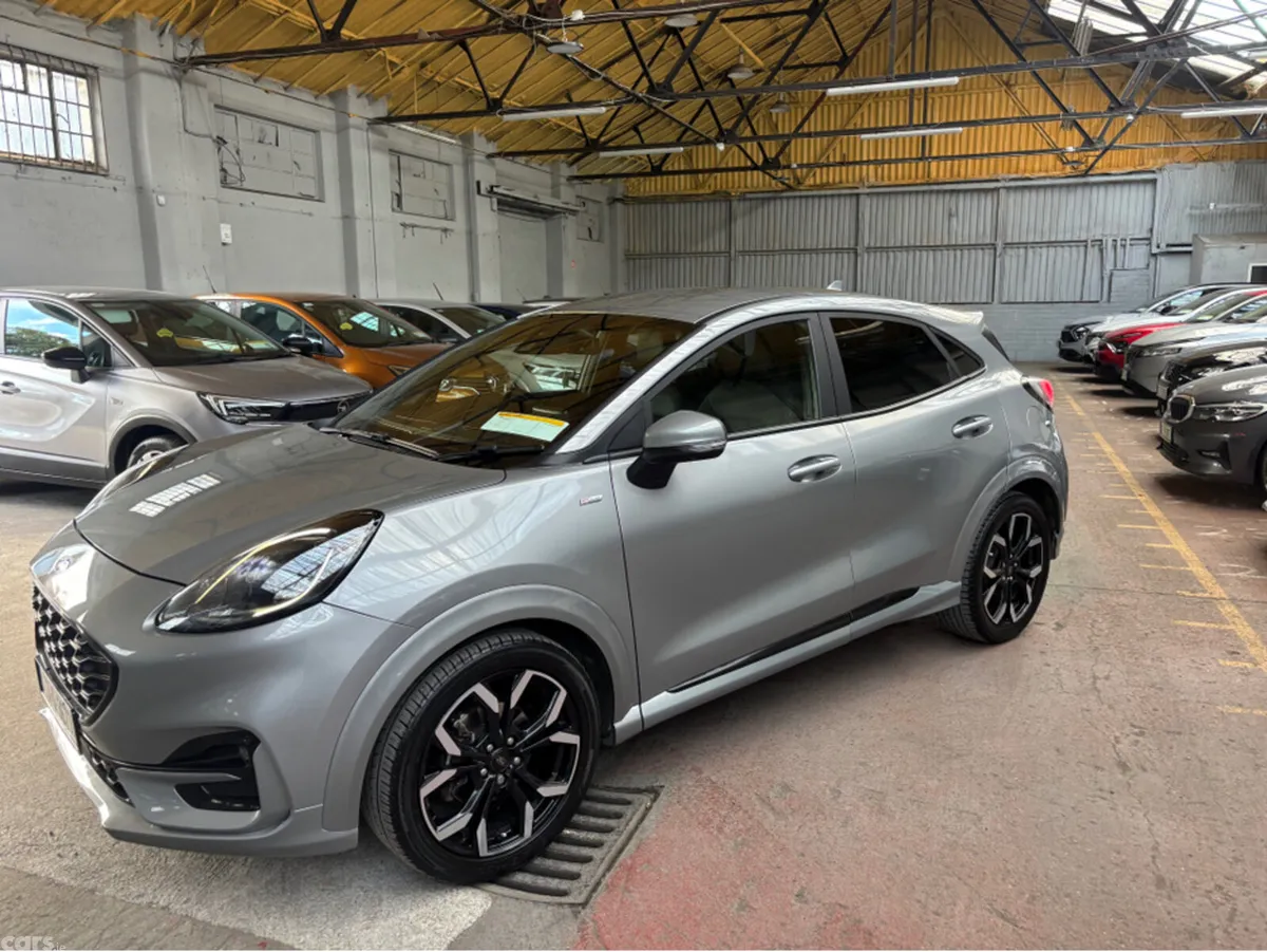 Ford Puma MPV, Petrol, 2023, Silver