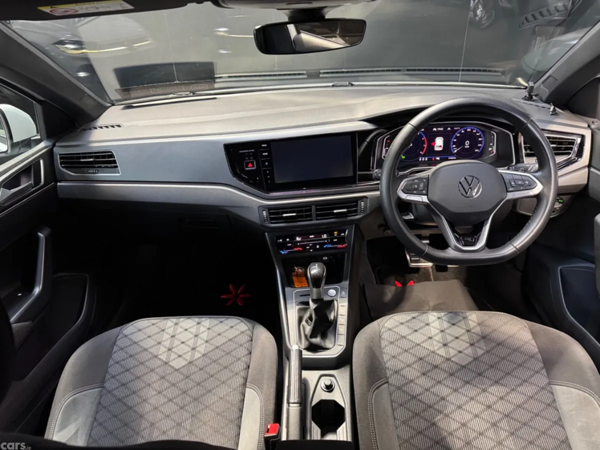 Volkswagen Polo Hatchback, Petrol, 2022, White