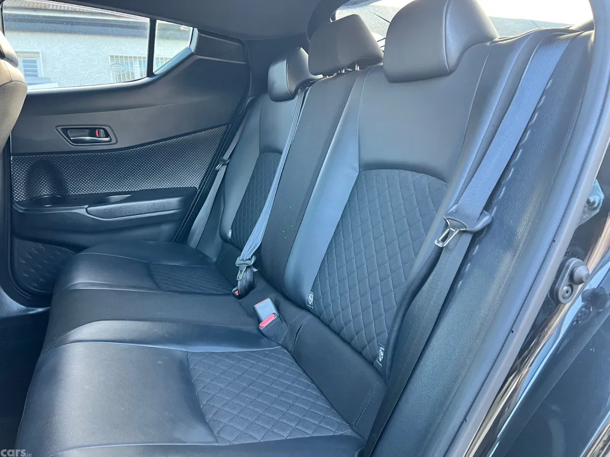 Toyota C-HR Coupe, Petrol Hybrid, 2020, Black