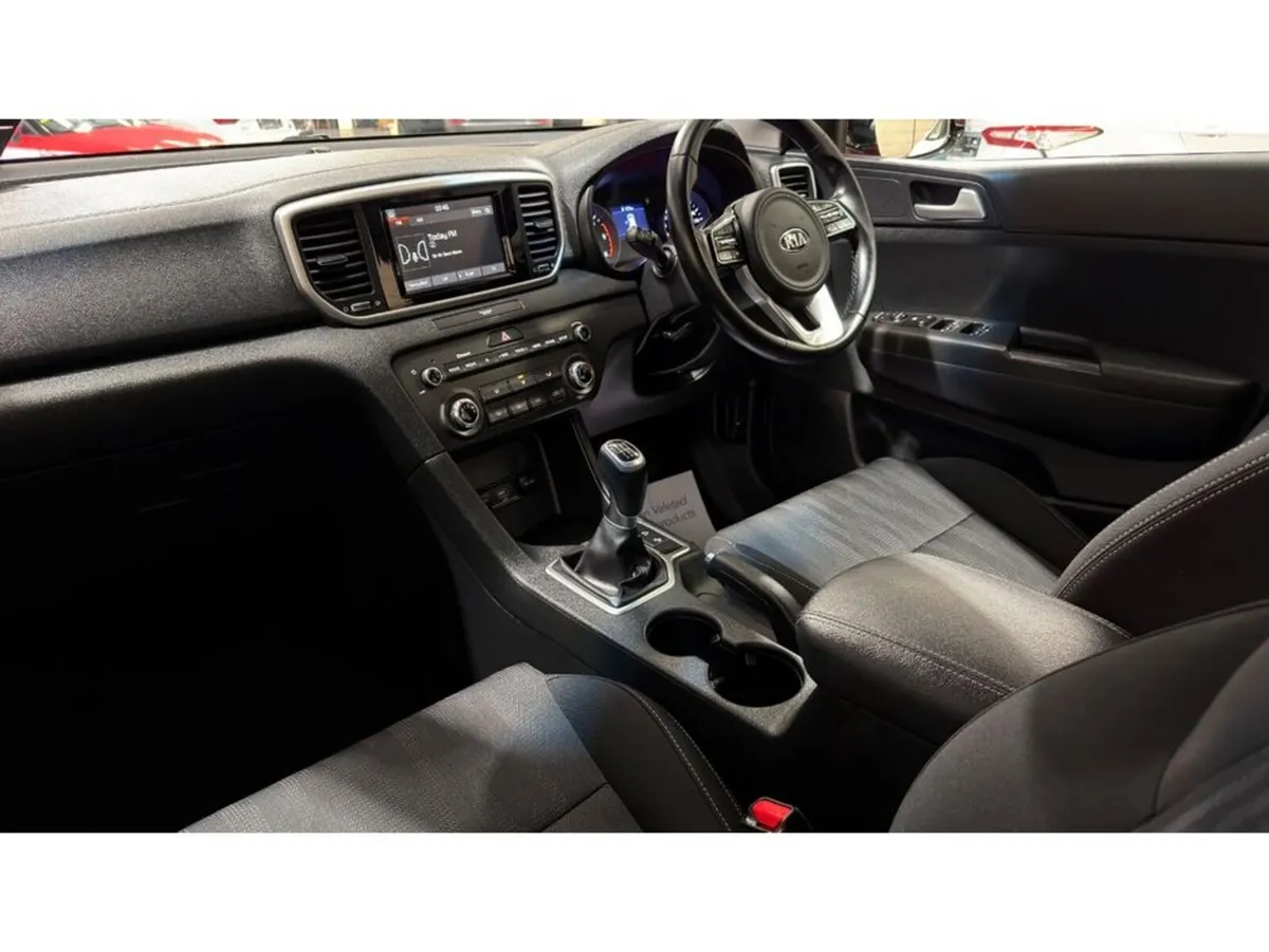 Kia Sportage MPV, Diesel, 2019, Red