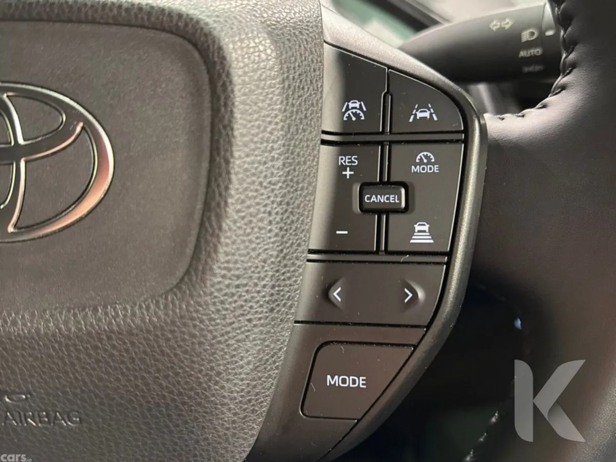 Toyota Prius Hatchback, Petrol Hybrid, 2024, White