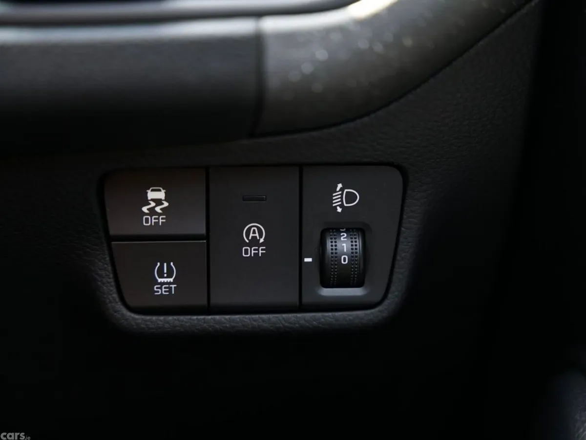 Kia Stonic Hatchback, Petrol, 2027, Black