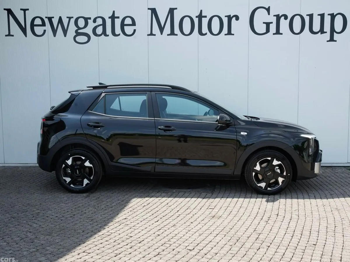 Kia Stonic Hatchback, Petrol, 2027, Black