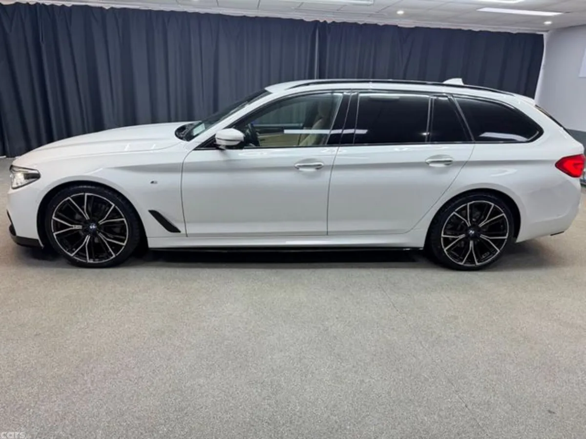 BMW 5-Series Estate, Diesel, 2017, White