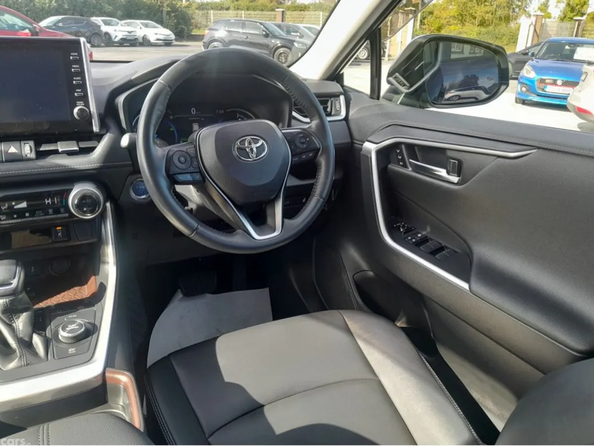 Toyota RAV4 SUV, Petrol Hybrid, 2021, Blue