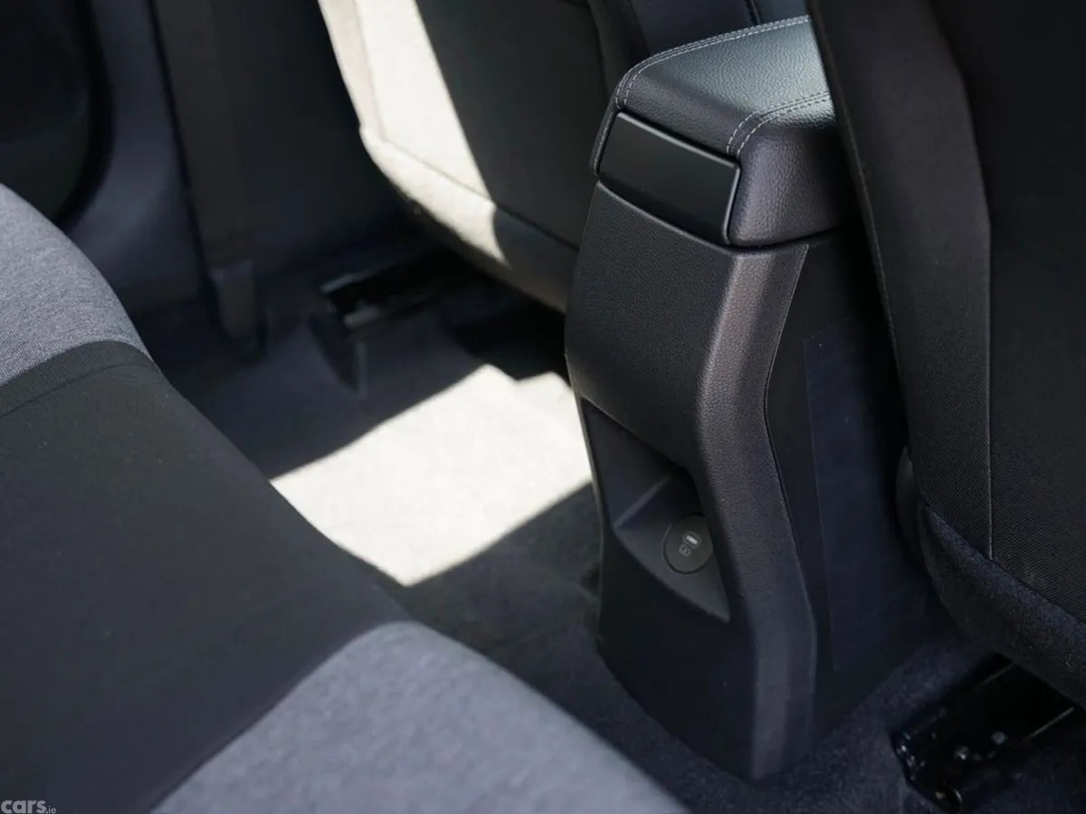Kia Stonic Hatchback, Petrol, 2027, Black