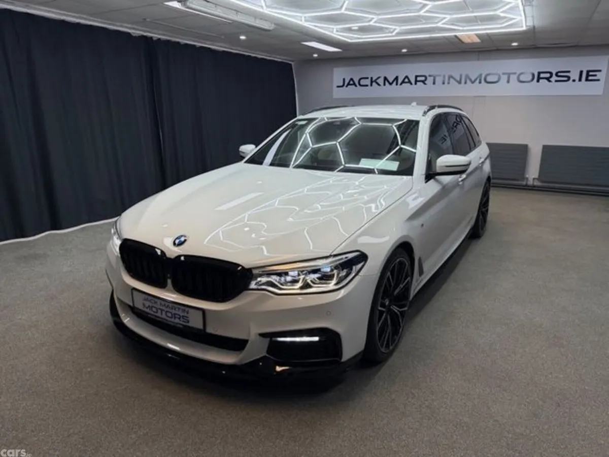 BMW 5-Series Estate, Diesel, 2017, White