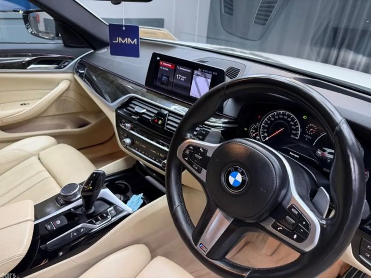 BMW 5-Series Estate, Diesel, 2017, White