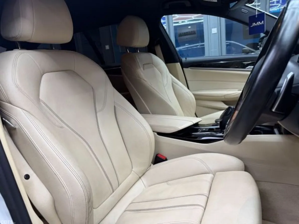 BMW 5-Series Estate, Diesel, 2017, White
