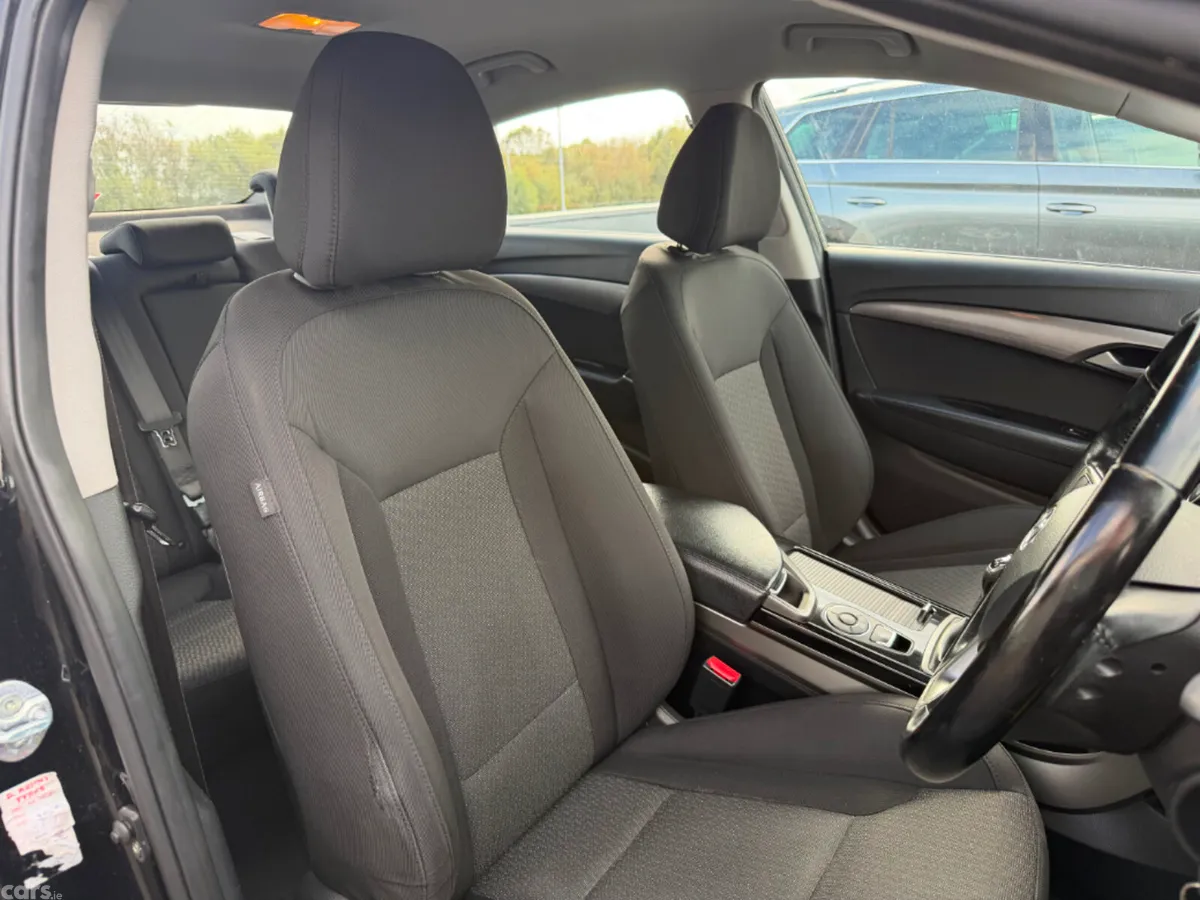 Hyundai i40 Saloon, Diesel, 2015, Black