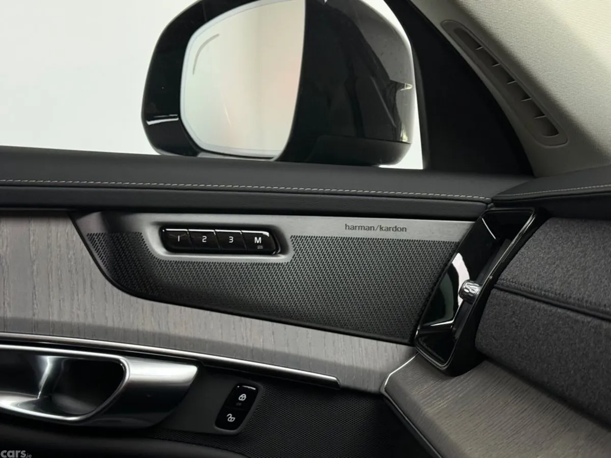 Volvo XC90 SUV, Petrol Plug-in Hybrid, 2026, Black