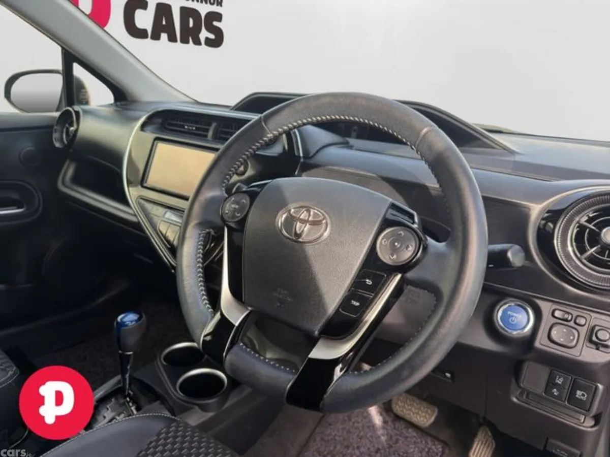 Toyota Aqua Hatchback, Petrol Hybrid, 2018, Blue