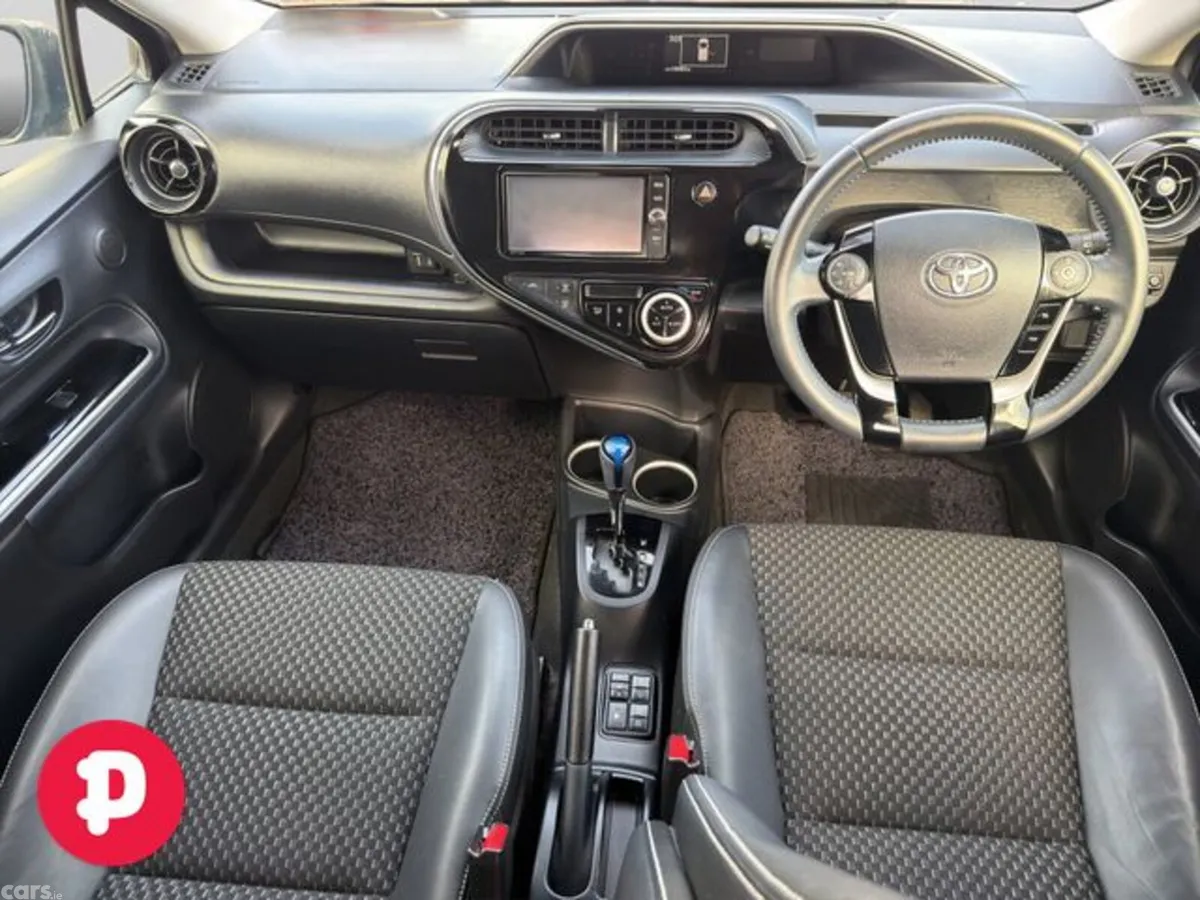Toyota Aqua Hatchback, Petrol Hybrid, 2018, Blue