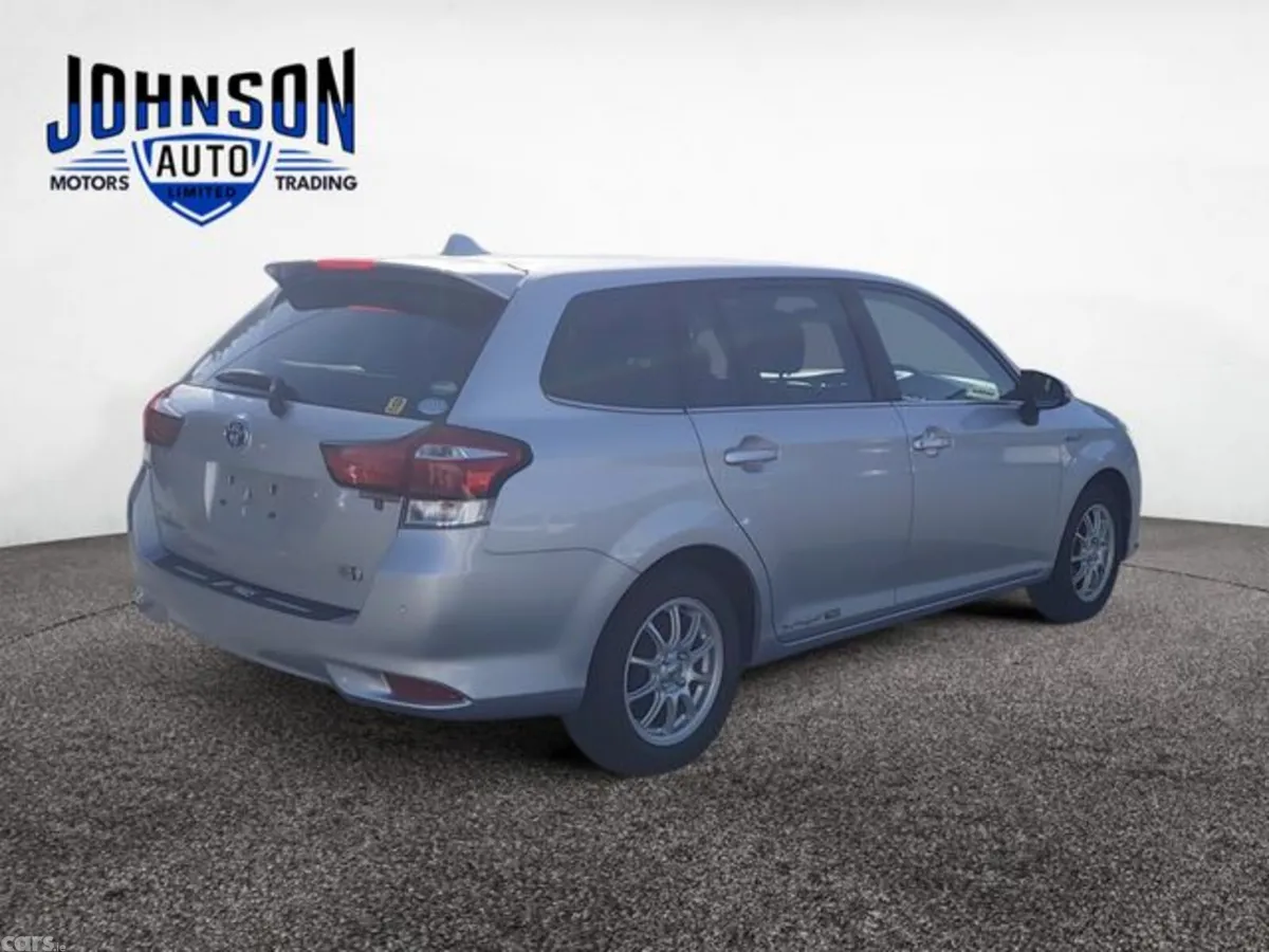 Toyota Corolla Estate, Petrol Hybrid, 2017, Silver