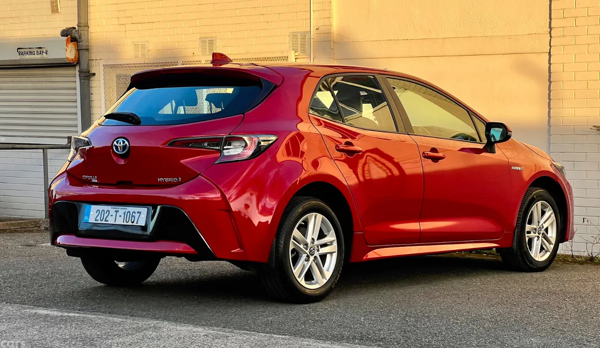 Toyota Corolla Hatchback, Petrol Hybrid, 2020, Red