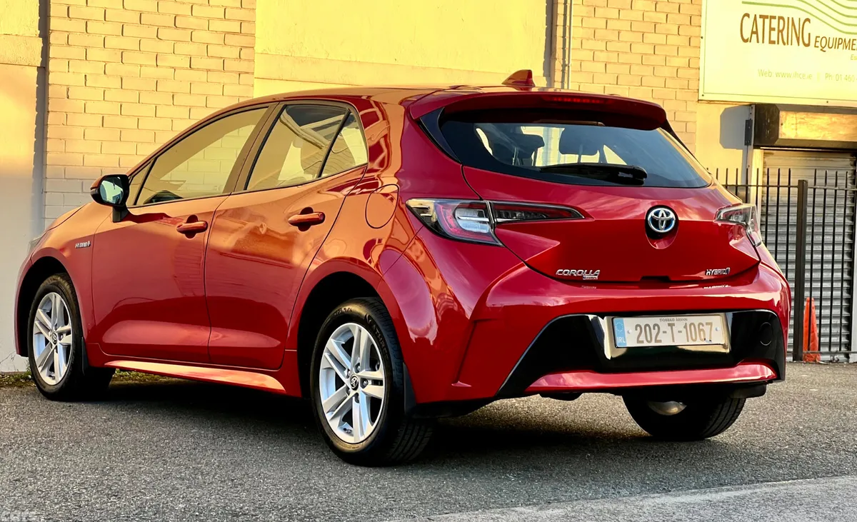 Toyota Corolla Hatchback, Petrol Hybrid, 2020, Red
