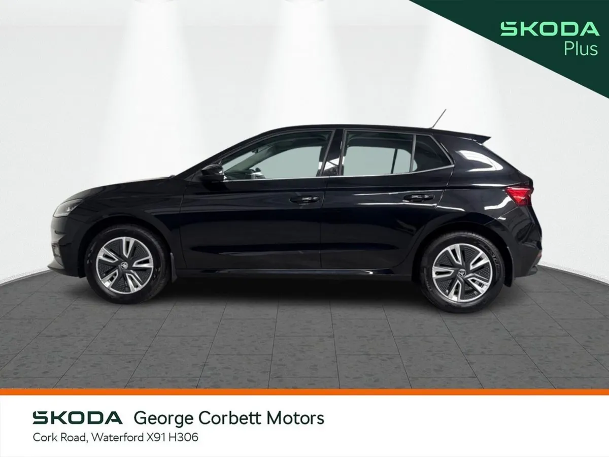 Skoda Fabia Hatchback, Petrol, 2023, Black