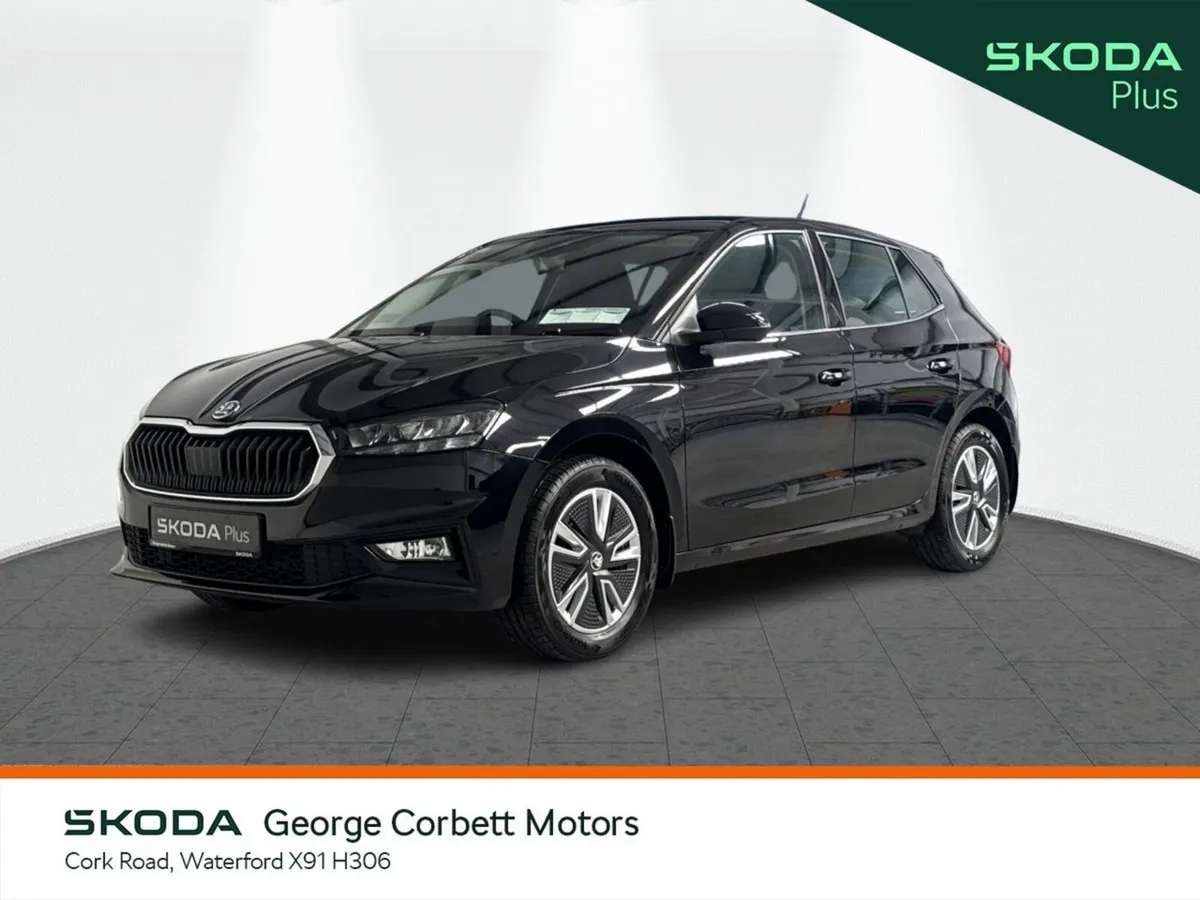 Skoda Fabia Hatchback, Petrol, 2023, Black