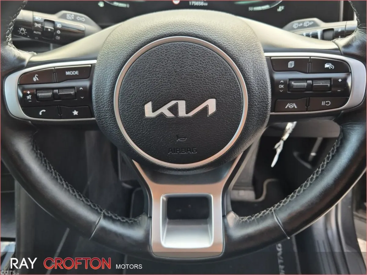Kia Sportage SUV, Diesel Hybrid, 2023, Black