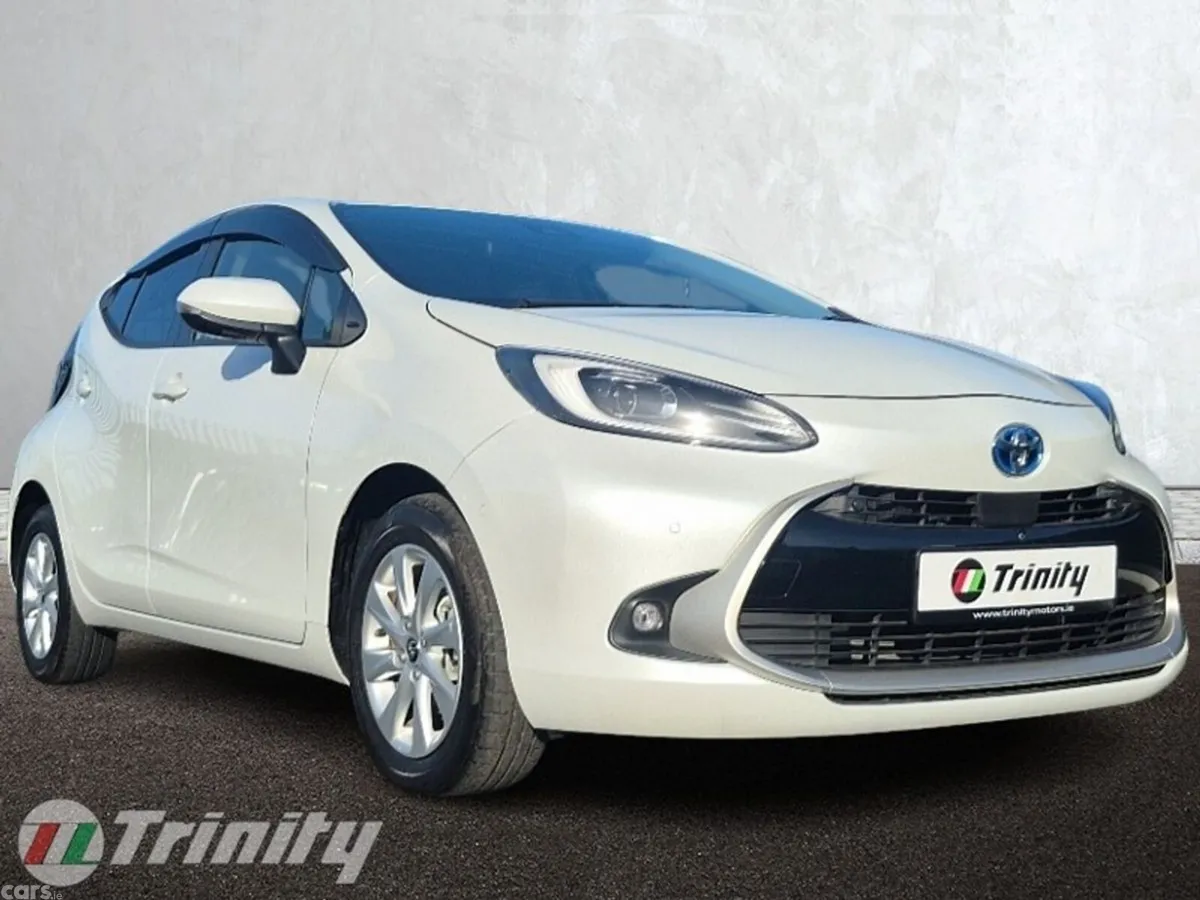 Toyota Aqua Hatchback, Petrol Hybrid, 2023, White