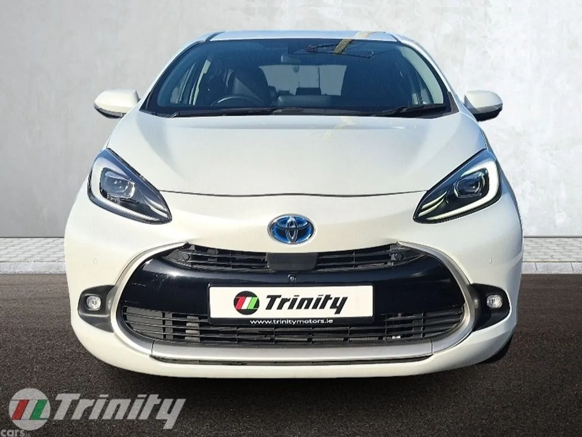 Toyota Aqua Hatchback, Petrol Hybrid, 2023, White