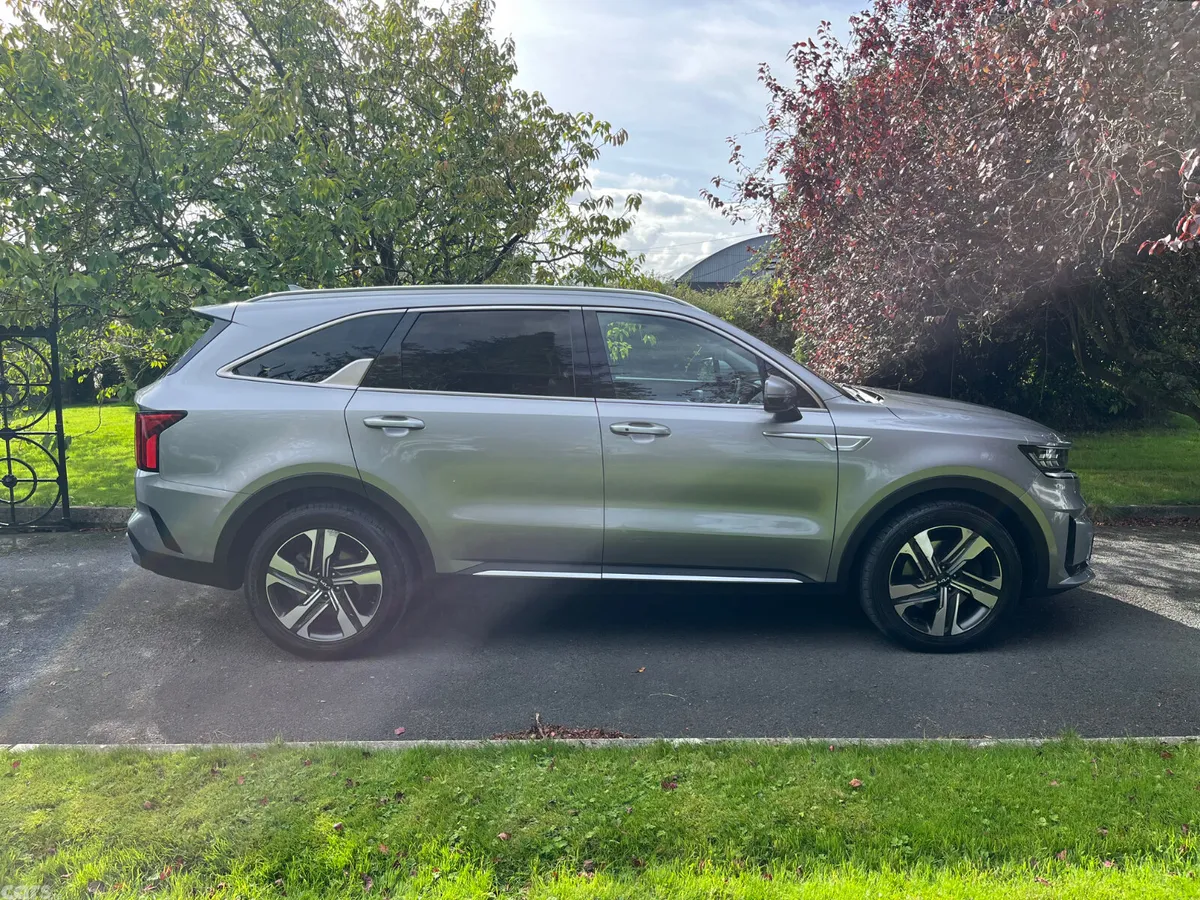 Kia Sorento SUV, Diesel, 2023, Grey