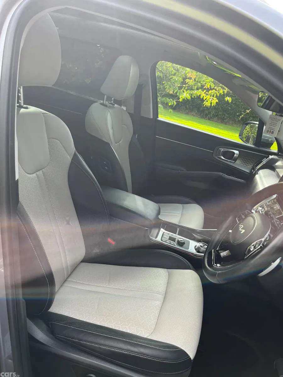 Kia Sorento SUV, Diesel, 2023, Grey