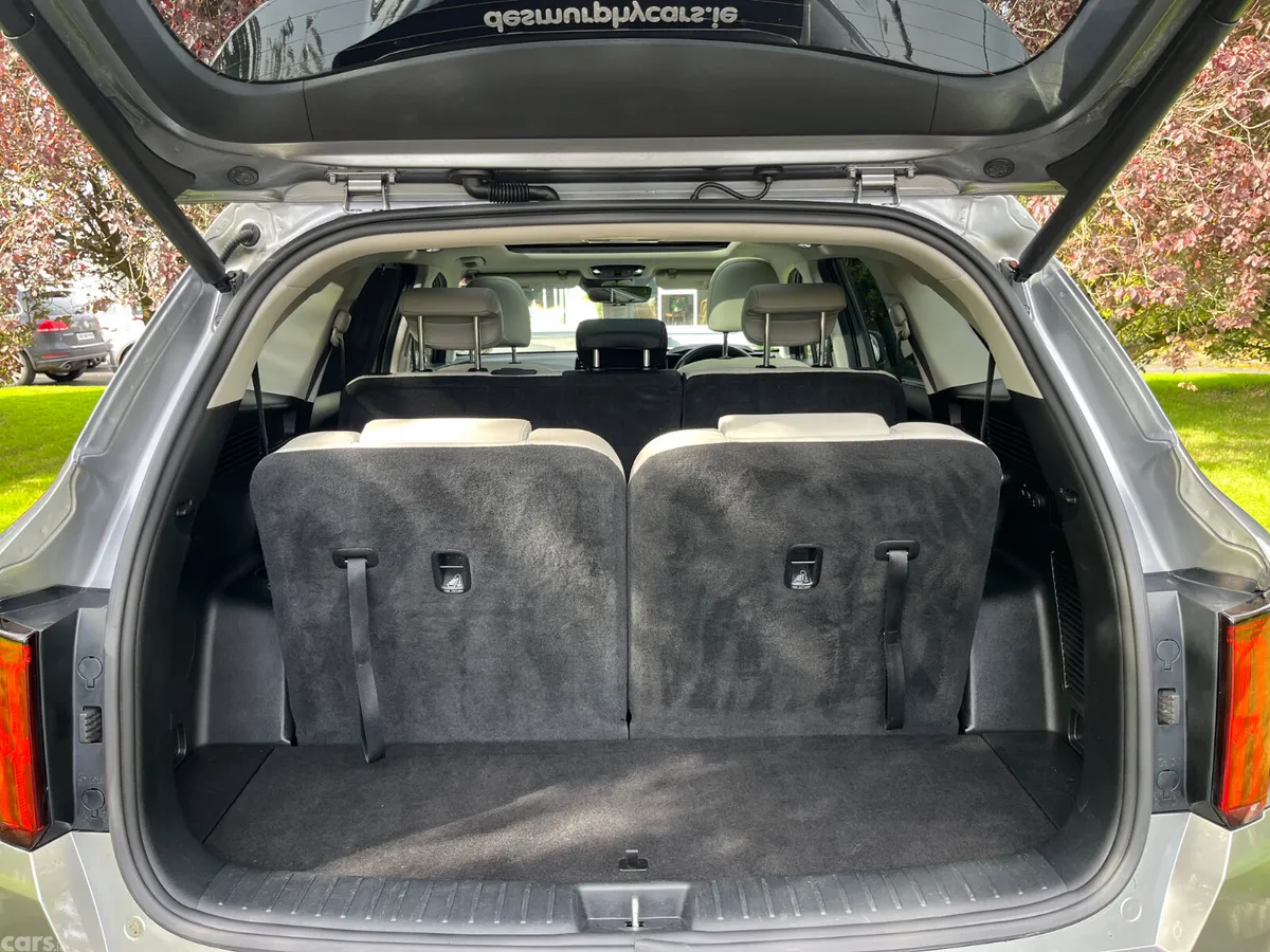 Kia Sorento SUV, Diesel, 2023, Grey