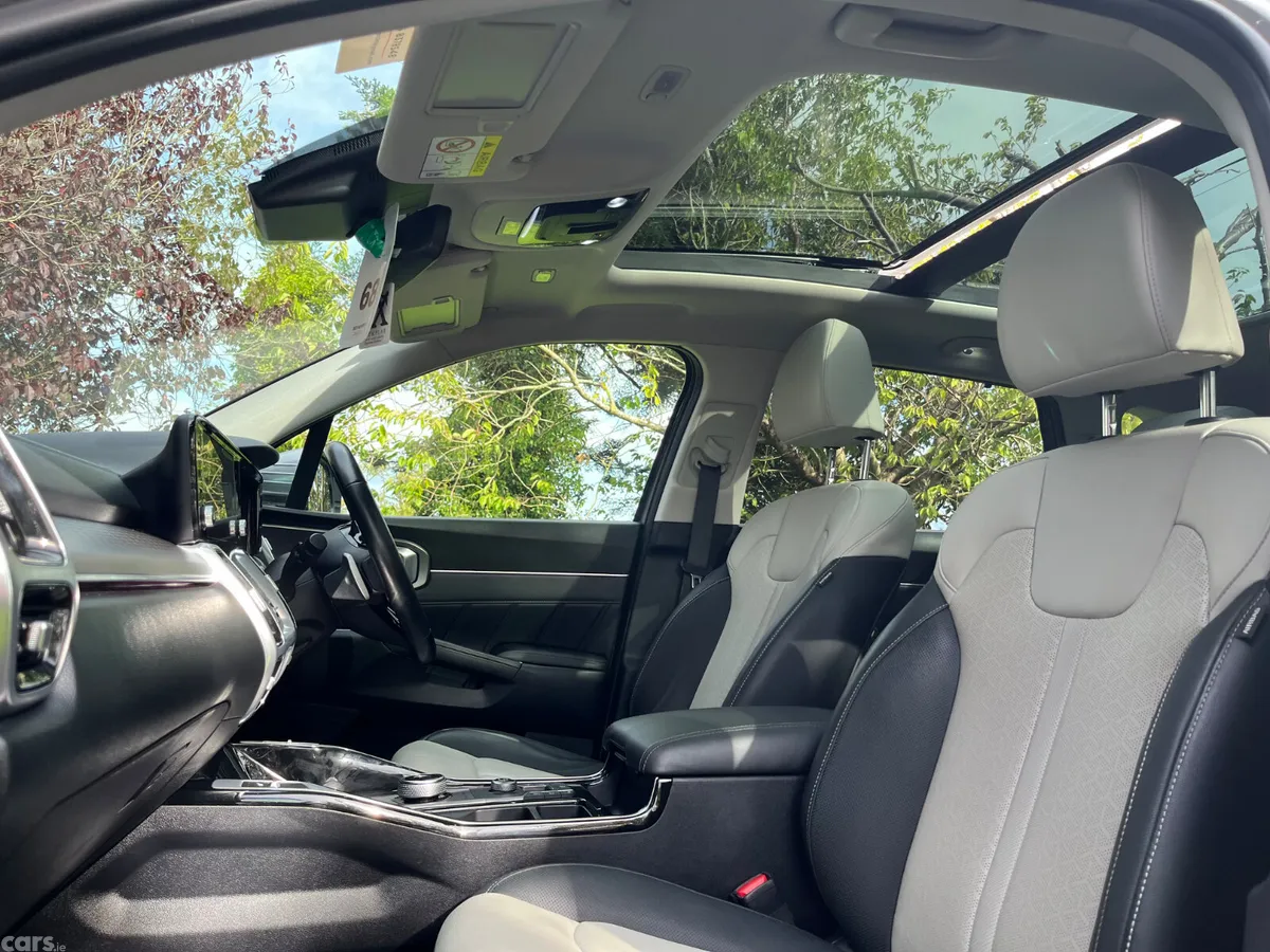 Kia Sorento SUV, Diesel, 2023, Grey