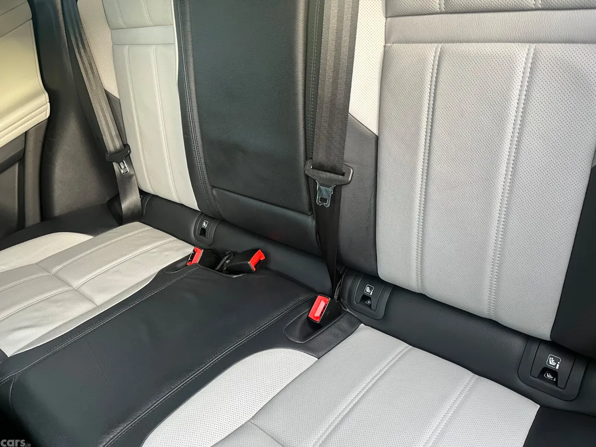 Land Rover Range Rover Evoque SUV, Petrol Plug-in Hybrid, 2023, Black