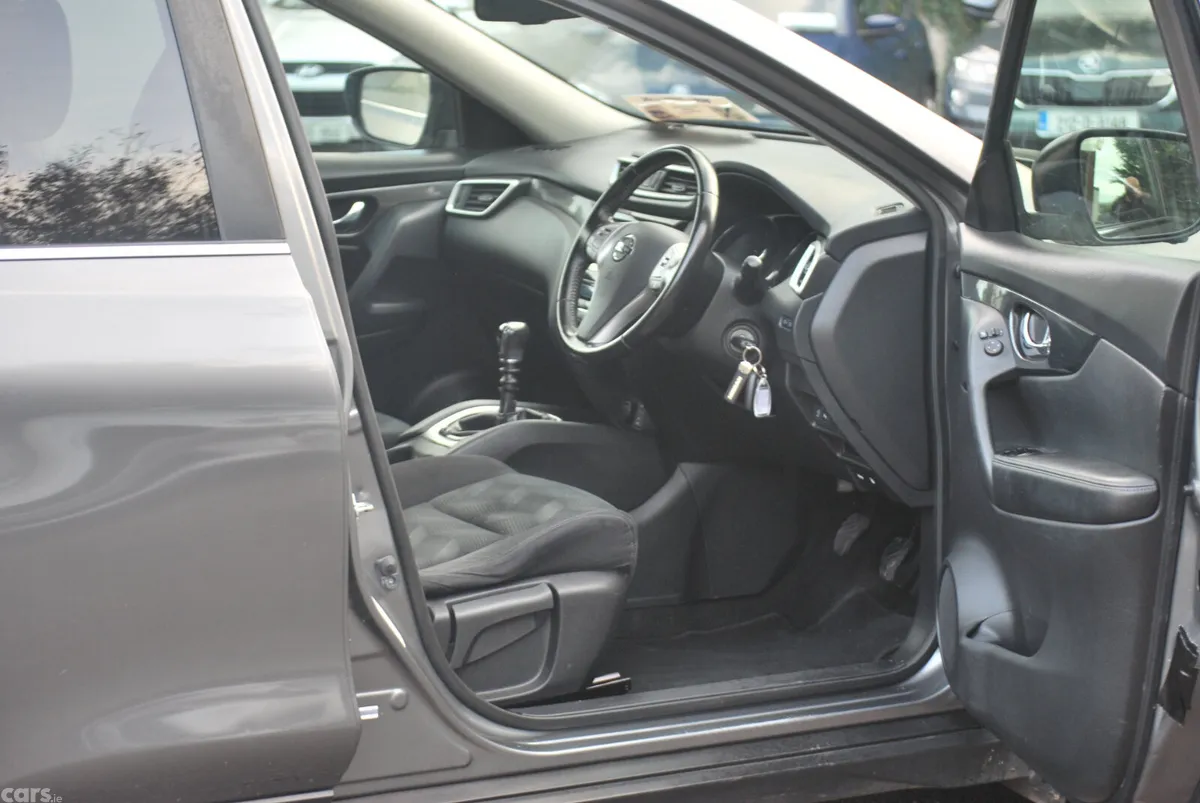 Nissan X-Trail SUV, Diesel, 2017, Grey