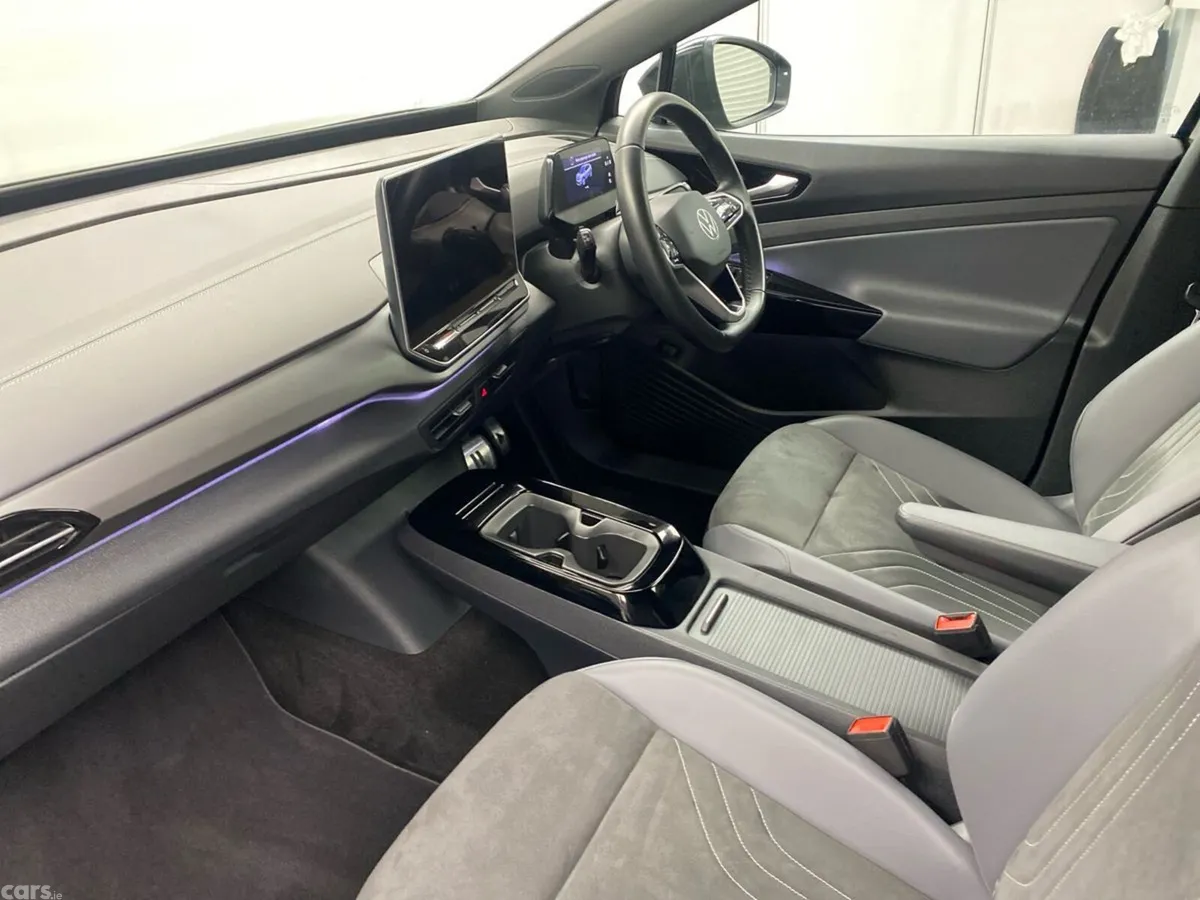 Volkswagen ID.4 SUV, Electric, 2025, Black