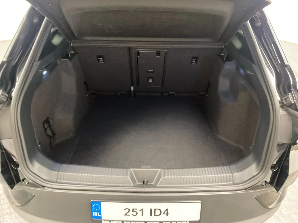 Volkswagen ID.4 SUV, Electric, 2025, Black