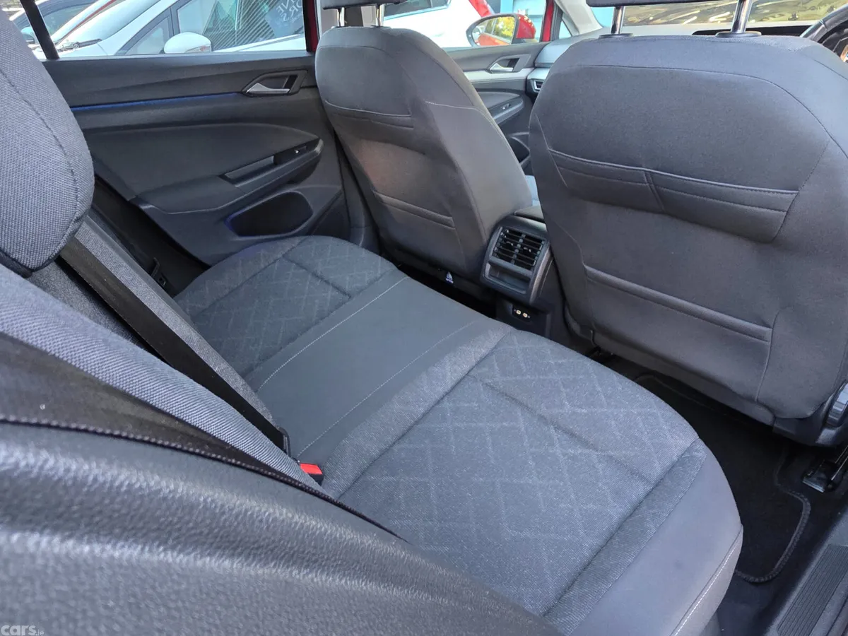Volkswagen Golf Hatchback, Diesel, 2022, Red