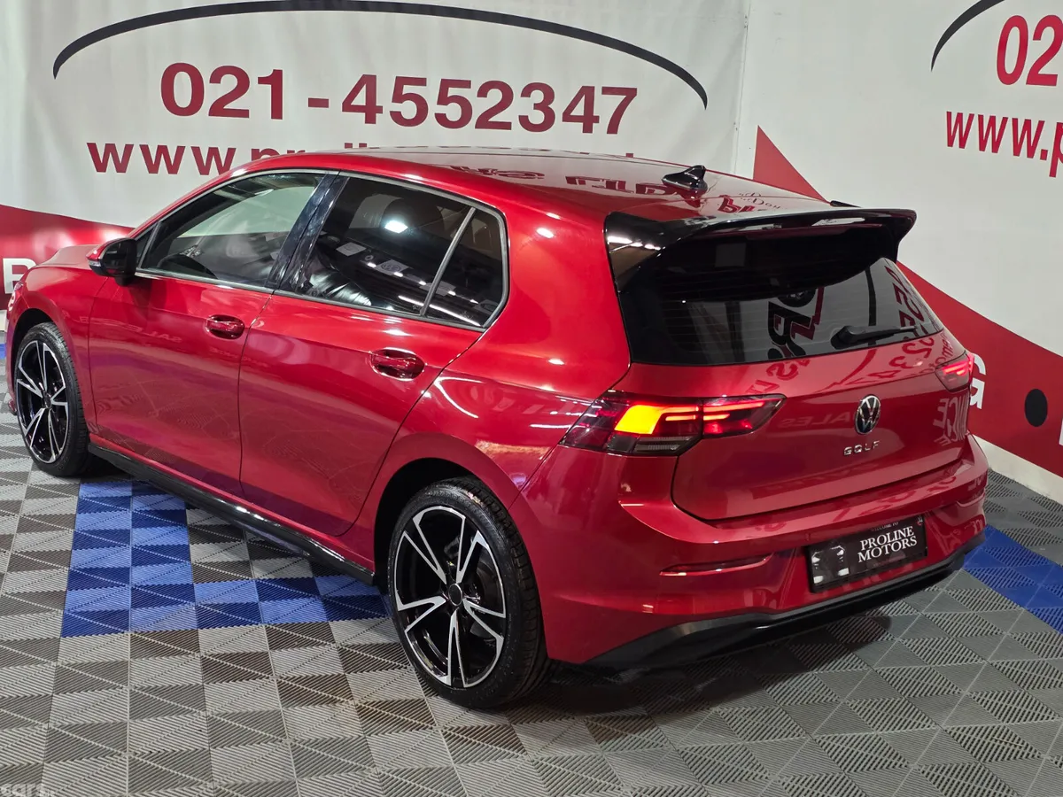 Volkswagen Golf Hatchback, Diesel, 2022, Red